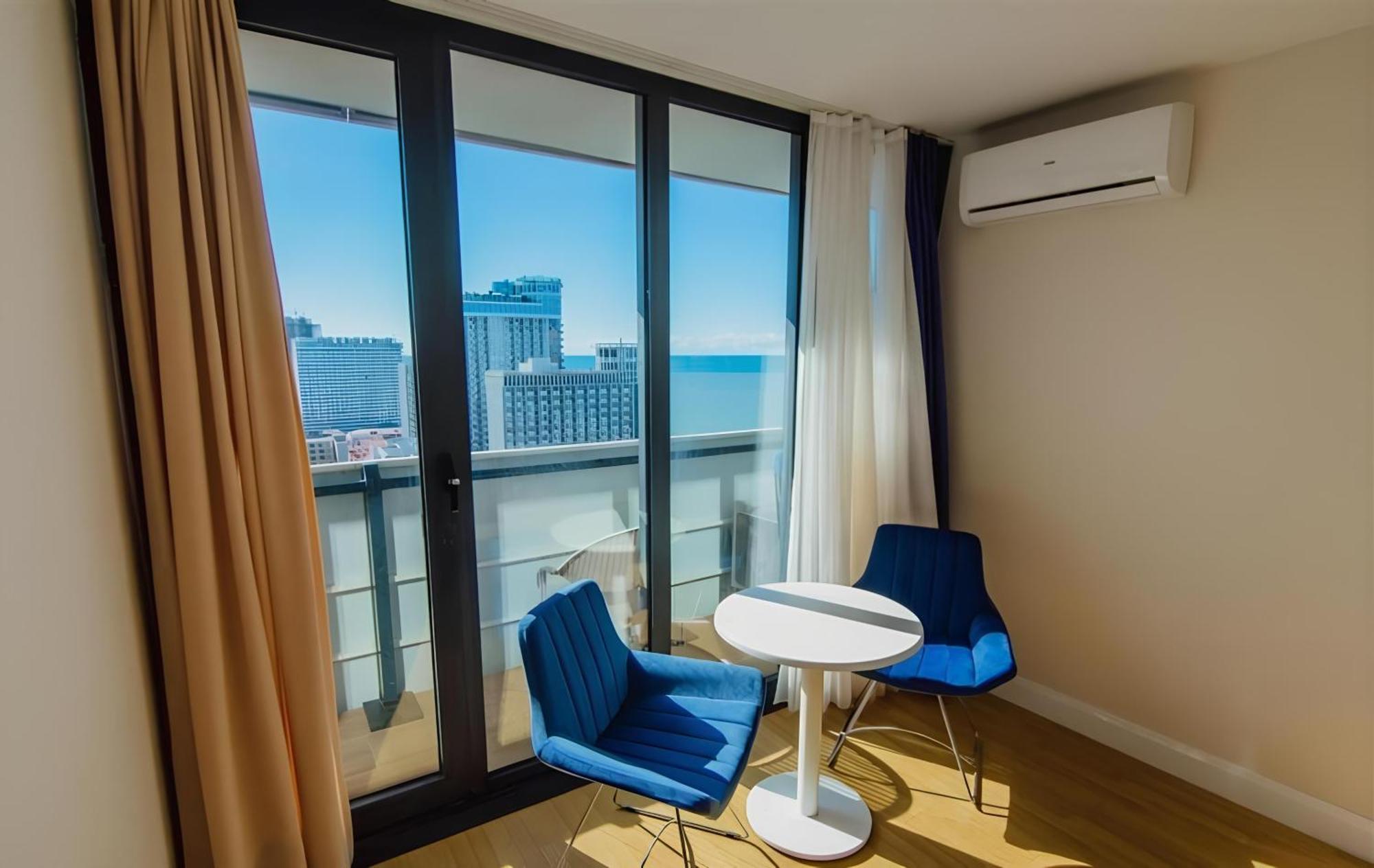 Panorama Seaview Batumi Lux Orbi City Bagian luar foto