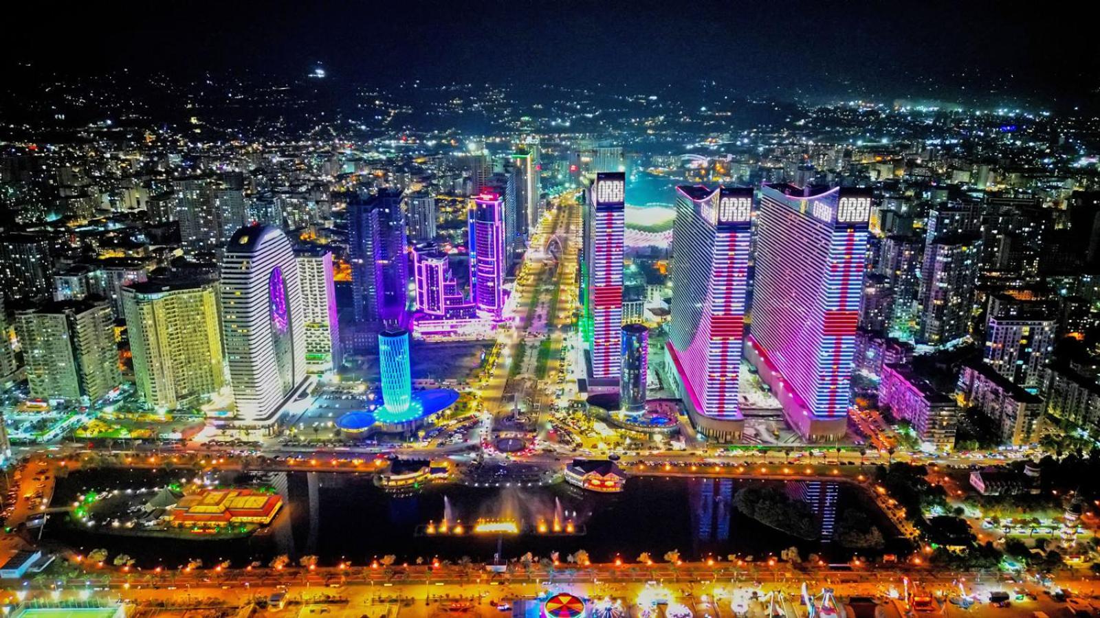 Panorama Seaview Batumi Lux Orbi City Bagian luar foto