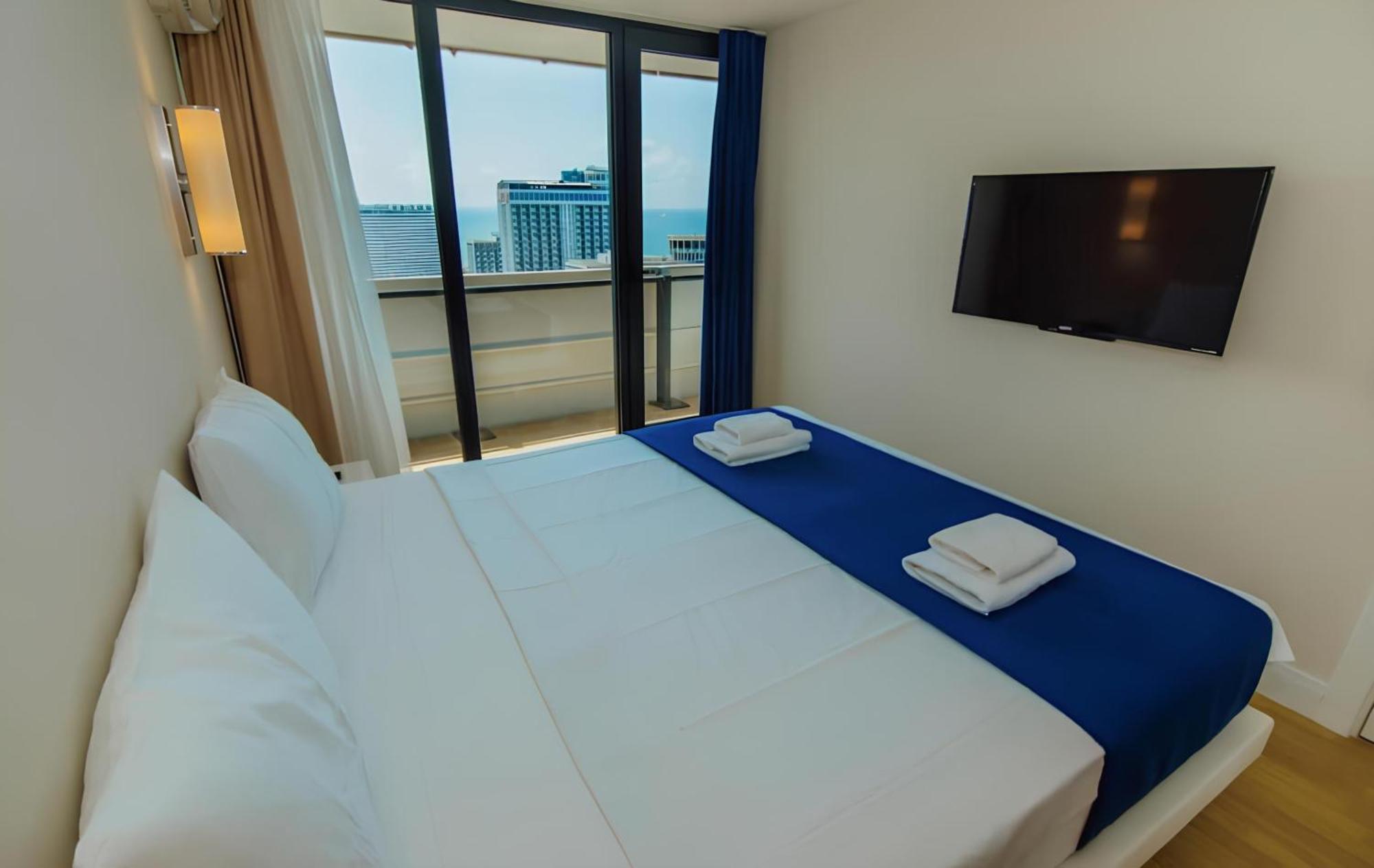 Panorama Seaview Batumi Lux Orbi City Bagian luar foto